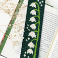 Detail des Lily-of-the-Valley-Motivs auf dem Kreuzstich-Lesezeichen