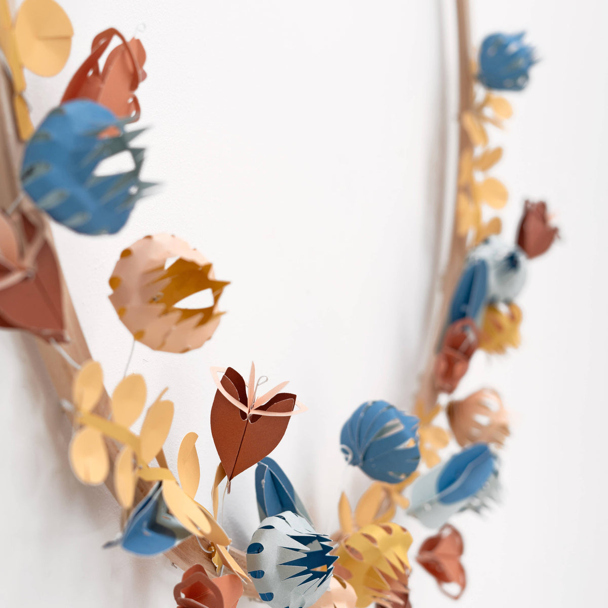 Papierblumen-Strauß mit 6 bunten Feldblumen, handgefertigt